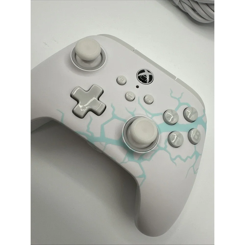 PowerA Advantage Wired Controller - XBox Series x S Artic Ice White